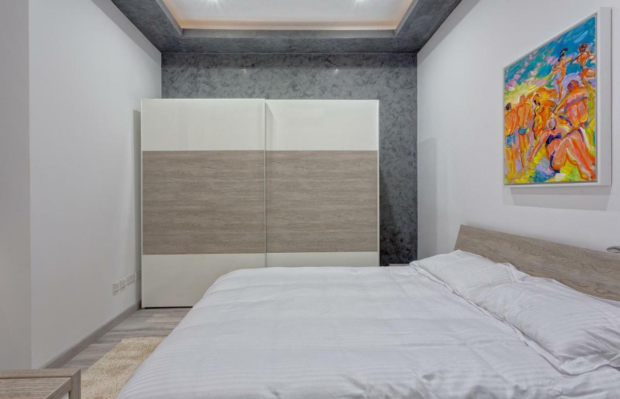 Stylish 3Br Apartment, Fantastic Location In Sliema Luaran gambar